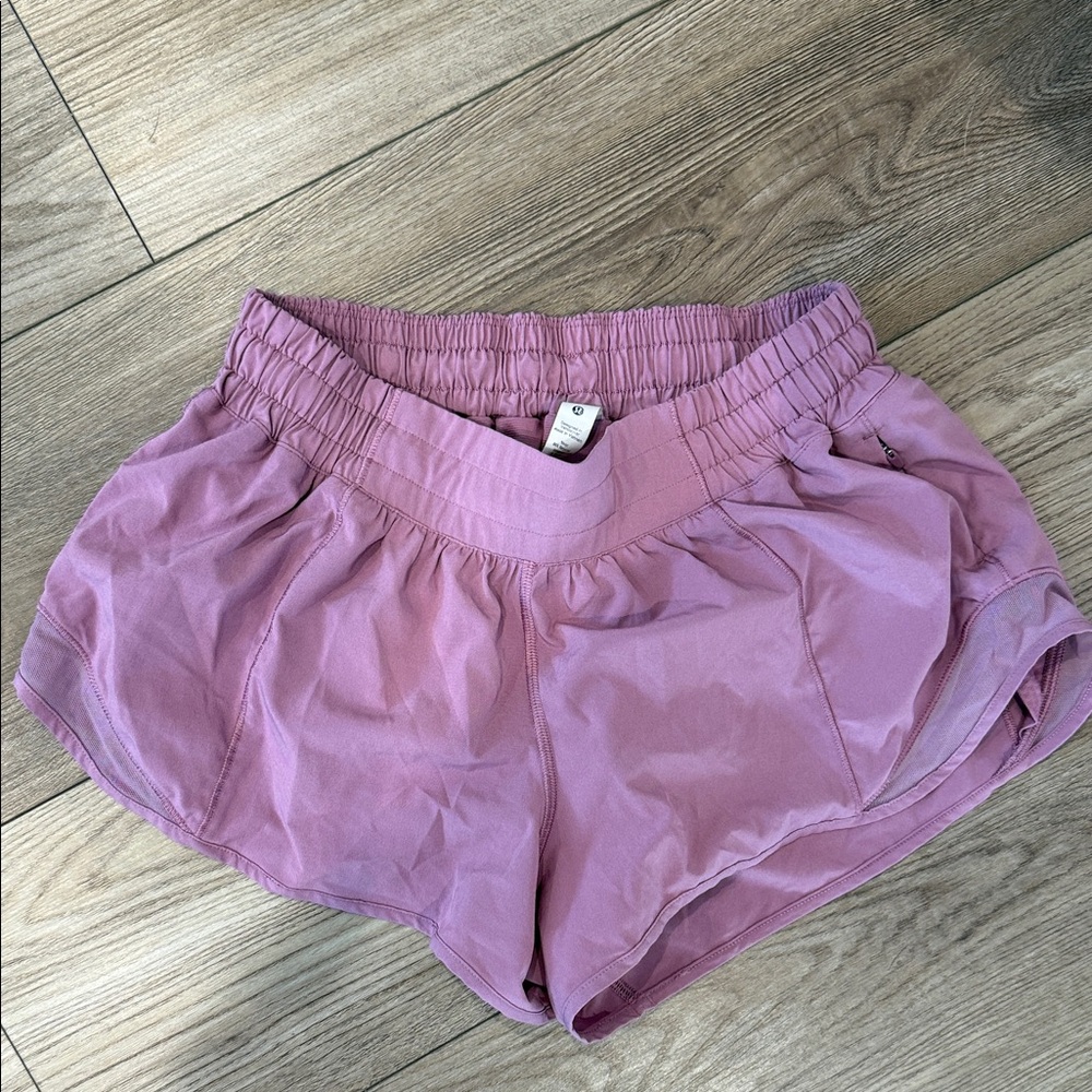 Lululemon hotty hot 2.5”